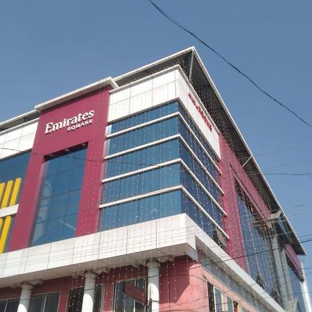 Hotel Emirates Residency Pudunagaram Esterno foto