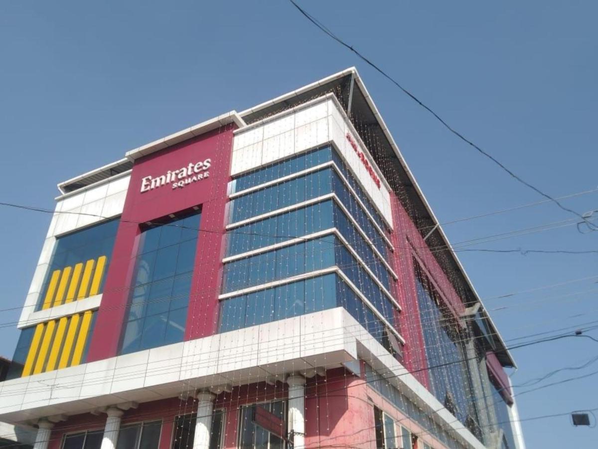 Hotel Emirates Residency Pudunagaram Esterno foto