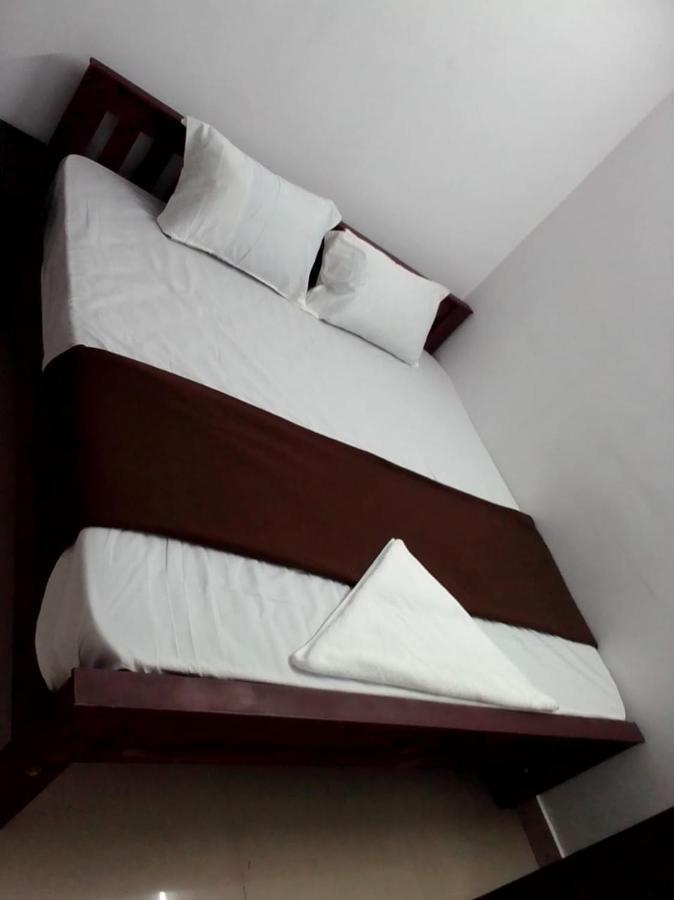 Hotel Emirates Residency Pudunagaram Esterno foto